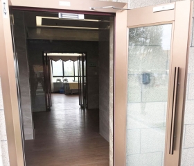 广西卷帘门 广西卷帘门