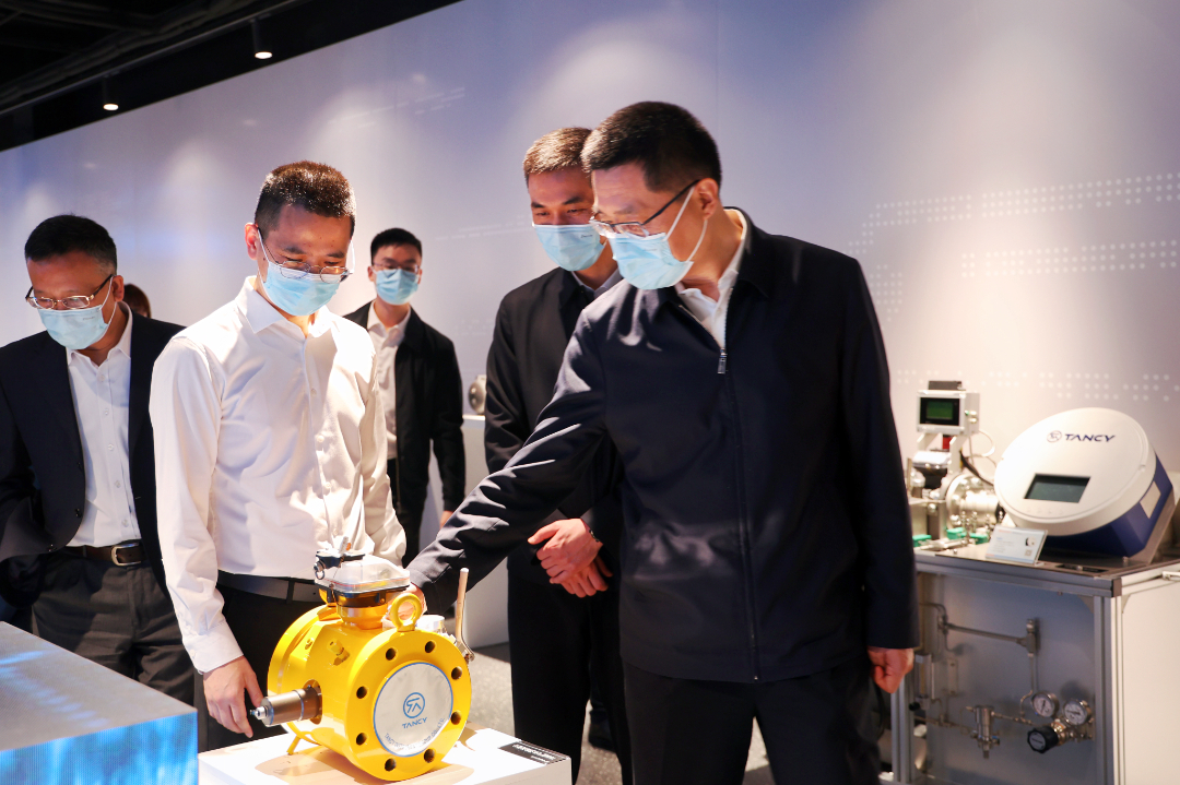 e5eebdbc-b321-4728-9ed0-b8e2a48a1493.jpg 香港六盒宝点资料大全