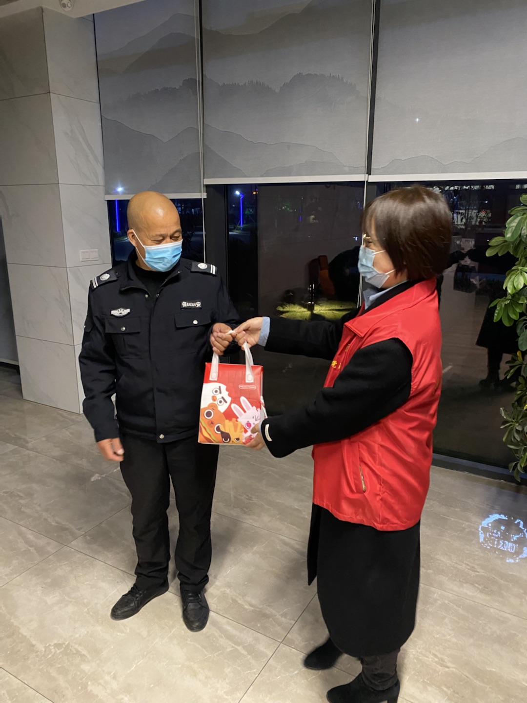 244f8074-1d1c-47af-ace5-186564962617.jpg 香港六盒宝点资料大全